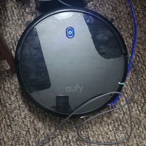 Eufy VACUMBOT